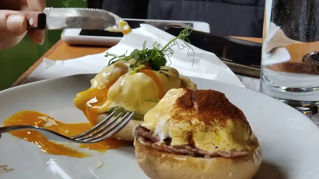 BookNoFees: مقهى – Le Petit Cafe – Ljubljana – Le Petit Cafe، الصورة 3