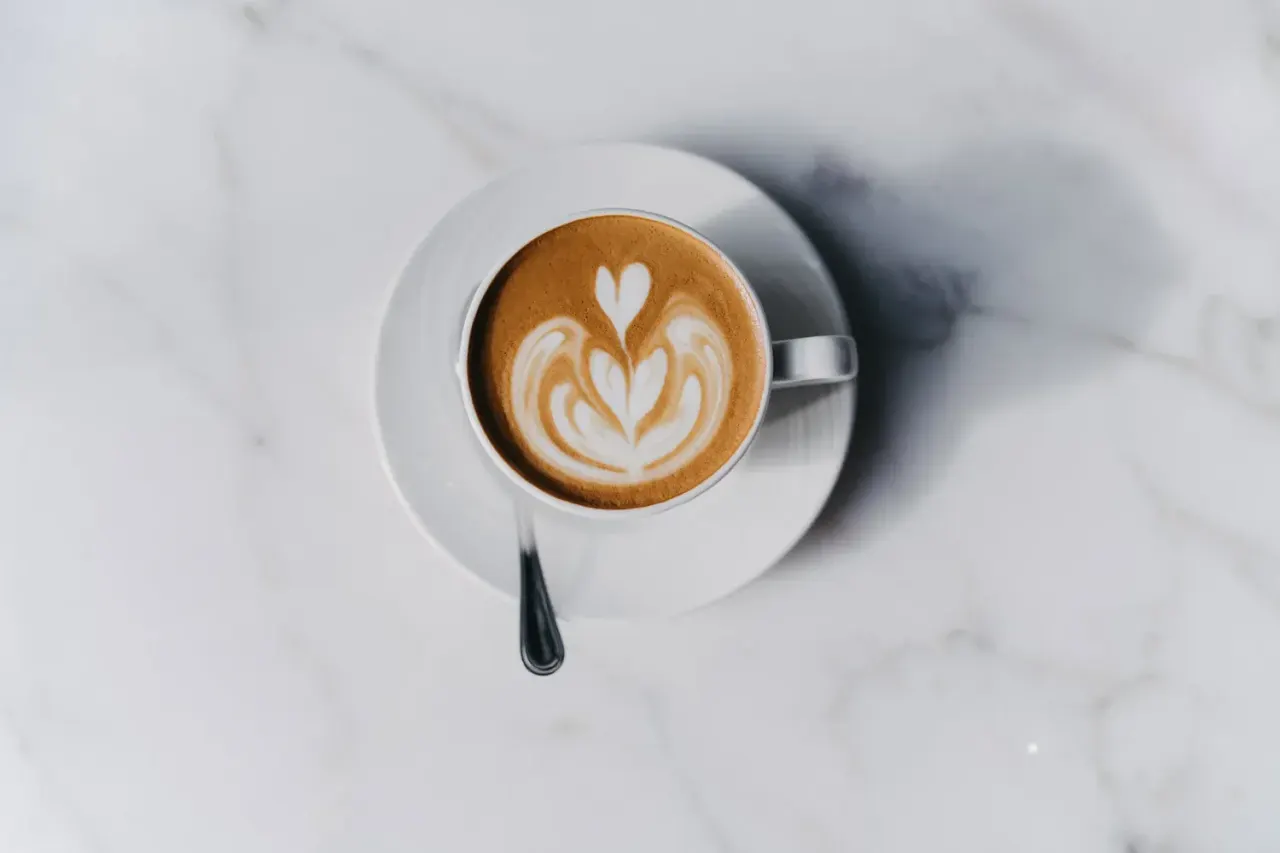 BookNoFees: مقهى – Caffé di Marzano Vermuteira – Lisbon – Caffé di Marzano Vermuteira، الصورة 1