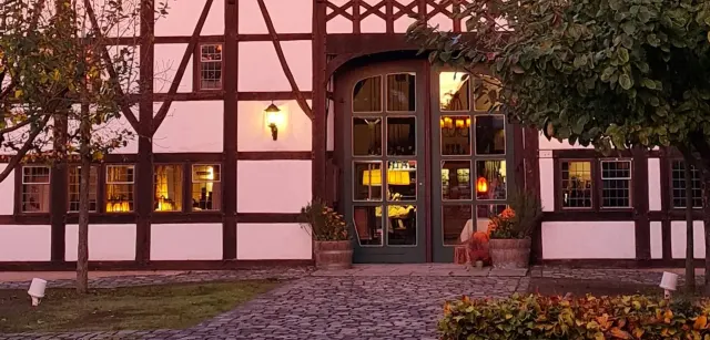 BookNoFees: Hotel-Restaurant Hof Hueck, Bad Sassendorf