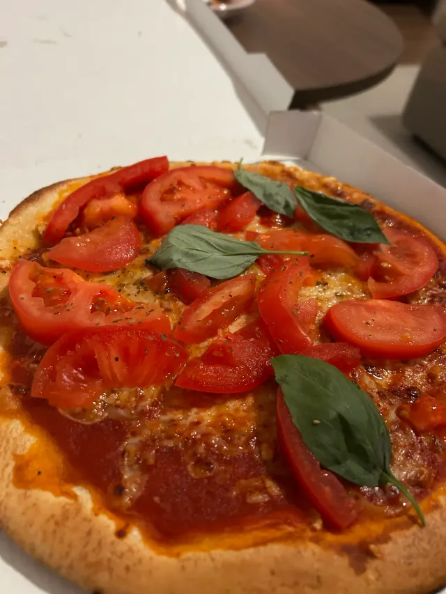 BookNoFees: بار وجبات خفيفة – Chilli Grill – Sundern-Hachen – Chilli Grill، الصورة 2