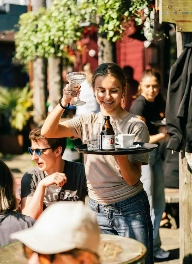 BookNoFees: مطعم – Hannekes Boom – Amsterdam – Hannekes Boom، الصورة 3