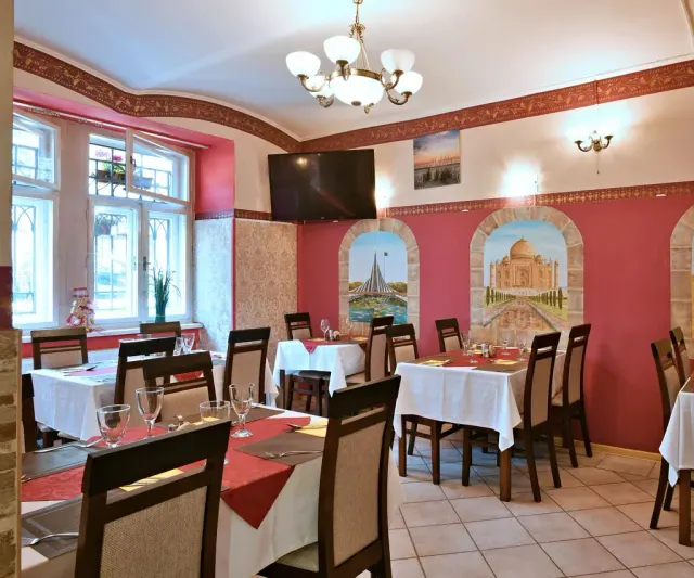 BookNoFees: مطعم – Red Chilli – Prague – الفلفل الأحمر الحار، الصورة 2