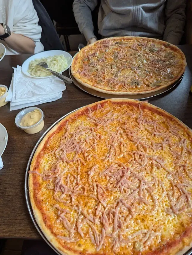 BookNoFees: مطعم – Pizzeria Lugano – Stockholm – Pizzeria Lugano، الصورة 3
