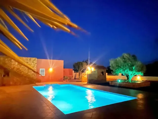BookNoFees: بيت عطلات في Triquivijate – فينكا إل لومو - منزلكم المريح مع مسبح خاص، تريكيفيخاتي