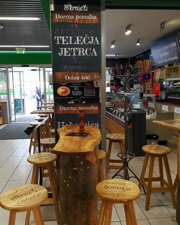 BookNoFees: مطعم – Škrnic'lj – Ljubljana – Škrnic'lj، الصورة 1