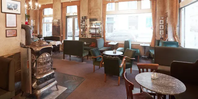 BookNoFees: مقهى – Café Jelinek – Vienna – Café Jelinek، الصورة 3