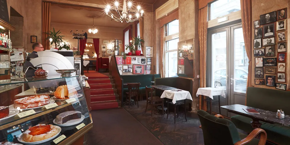 BookNoFees: مقهى – Café Jelinek – Vienna – Café Jelinek، الصورة 1
