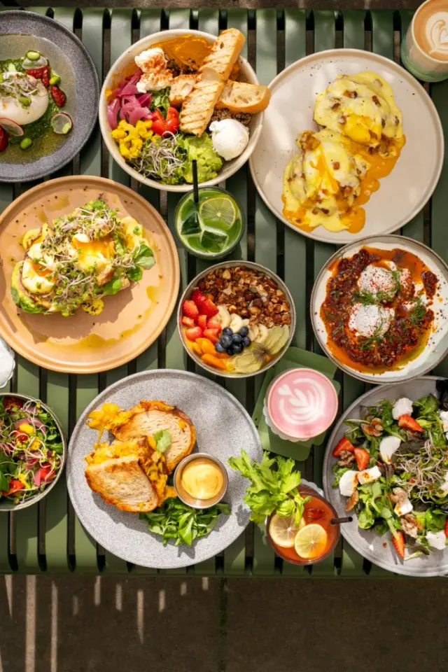 BookNoFees: مقهى – Bistro Monk – Prague – Bistro Monk، الصورة 3
