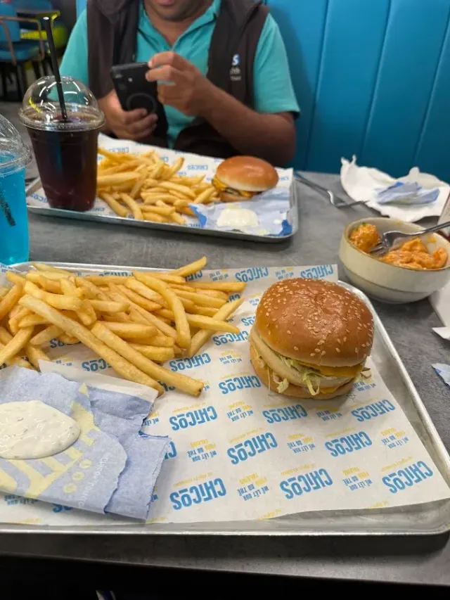 BookNoFees: مطعم – Chicos – London – Chicos، الصورة 2