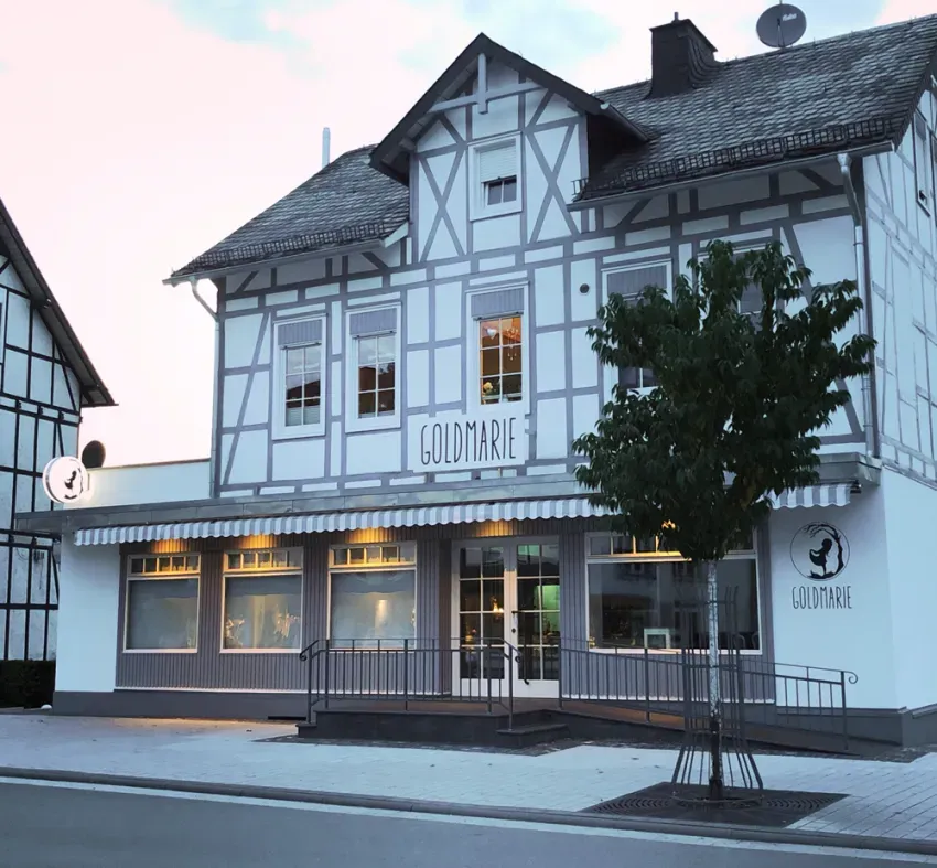 BookNoFees: مقهى – Goldmarie Café – Olsberg – Goldmarie Café، الصورة 1