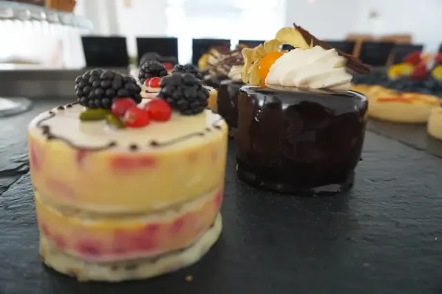 BookNoFees: مقهى – Goldmarie Café – Olsberg – Goldmarie Café، الصورة 2