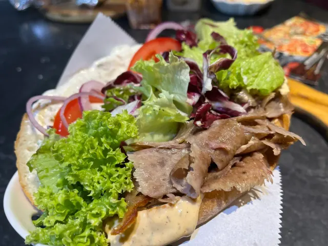 BookNoFees: بار وجبات خفيفة – Pivaz Döner Pizza – Arnsberg-Neheim – بيفاز دونر بيتزا، الصورة 3