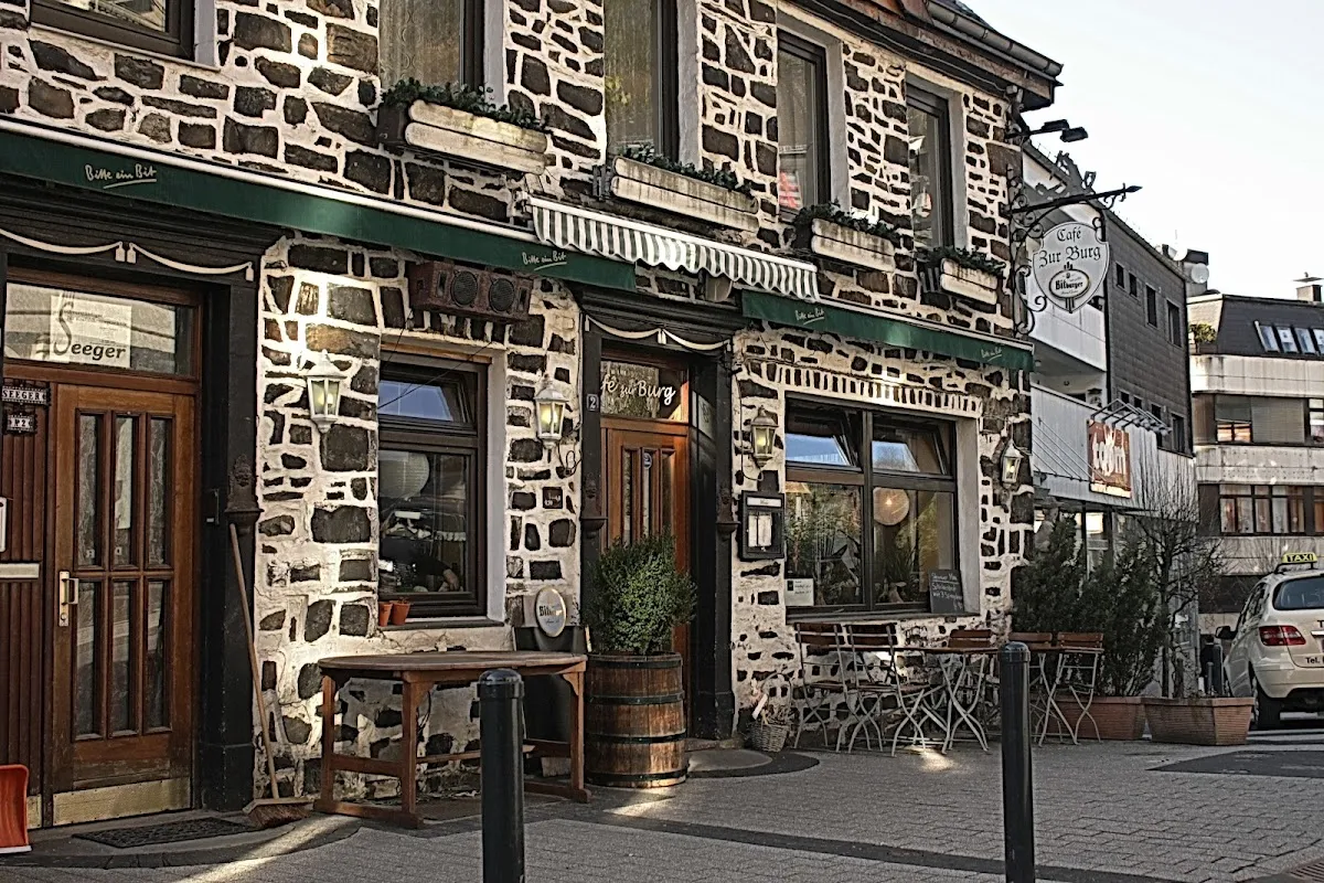 BookNoFees: مطعم – Café zur Burg – Altena – مقهى القلعة، الصورة 1