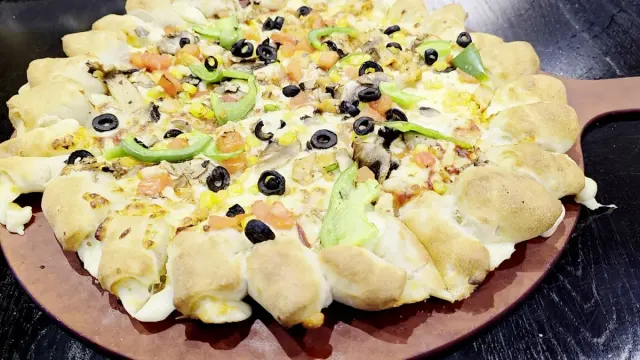 BookNoFees: مطعم – Pizza Hut – Bucharest – Pizza Hut، الصورة 3
