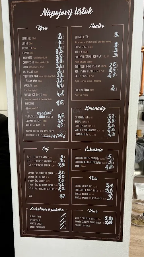 BookNoFees: مقهى – Domček Medická – Bratislava – Domček Medická، الصورة 2