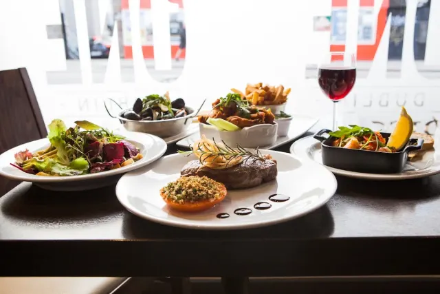 BookNoFees: مطعم – One Bistro – Dublin – One Bistro، الصورة 2