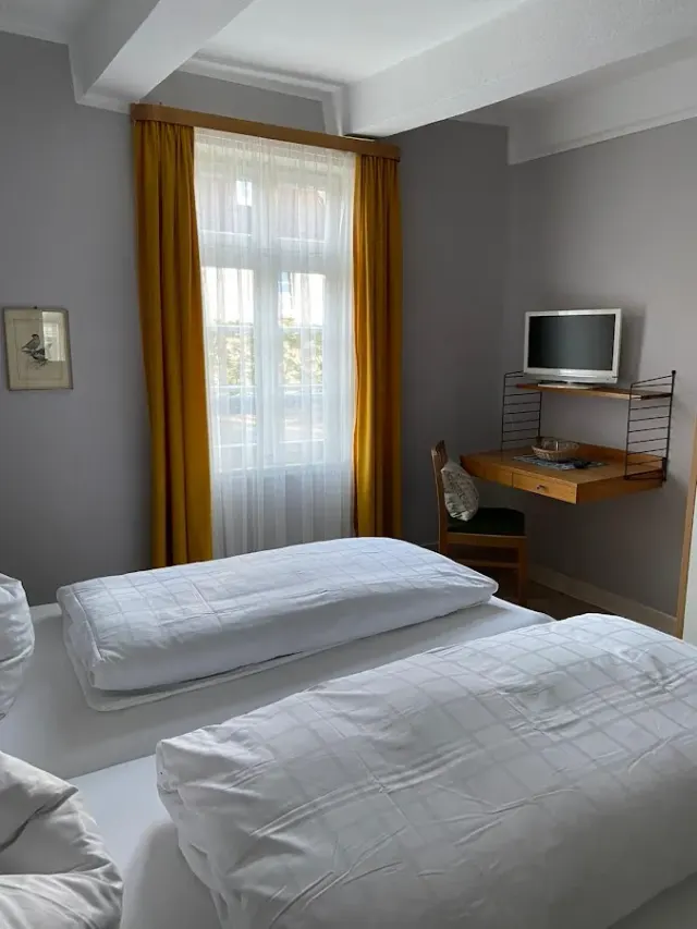BookNoFees: مطعم – Gasthof und Pension zu den Linden – Kirchhundem – Gasthof und Pension zu den Linden، الصورة 3