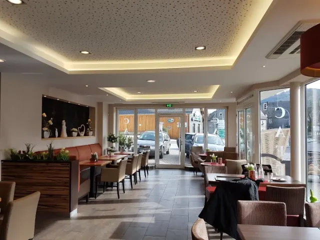 BookNoFees: Bäckerei Isken, Winterberg