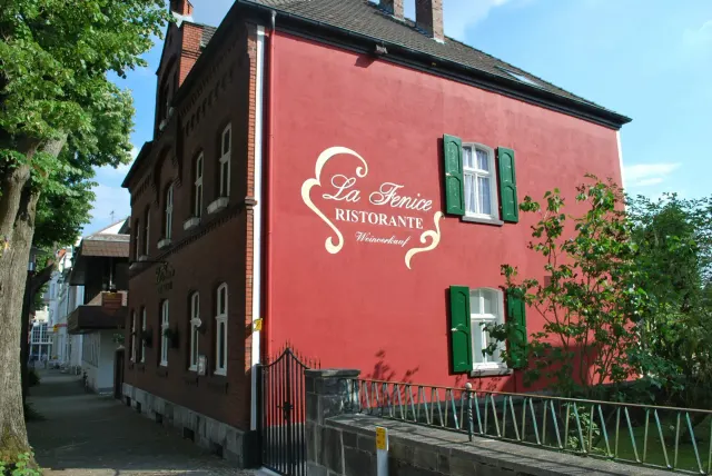 BookNoFees: مطعم – Ristorante La Fenice – Arnsberg-Neheim – Ristorante La Fenice، الصورة 2