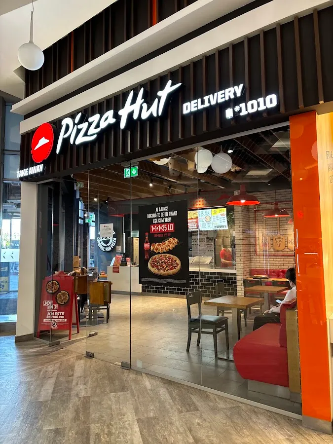 BookNoFees: مطعم – Pizza Hut – Bucharest – Pizza Hut، الصورة 1