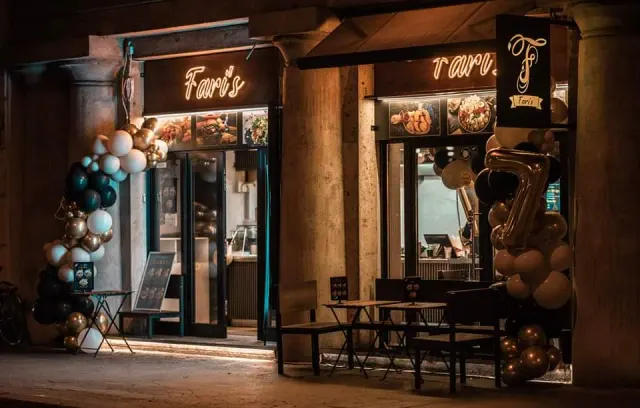 BookNoFees: Fari's Delice, Ljubljana