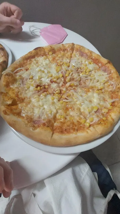 BookNoFees: بار وجبات خفيفة – Študentka – Bratislava – طالبة، الصورة 2