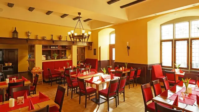 BookNoFees: مطعم – Burgrestaurant Altena – Altena – Burgrestaurant Altena، الصورة 2