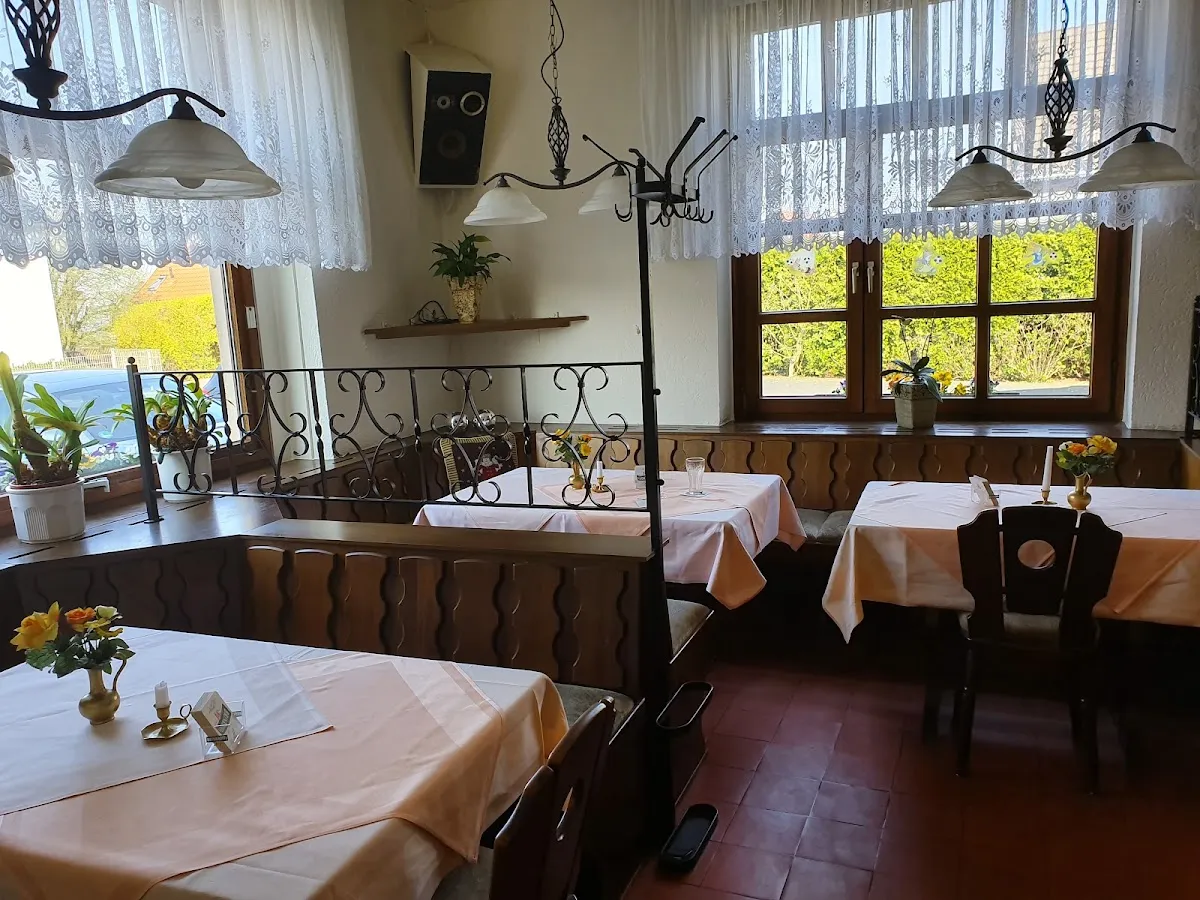 BookNoFees: مطعم – Haus Maise Restaurant – Herdecke – مطعم هاوس مايز، الصورة 1