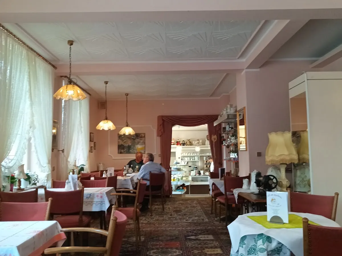 BookNoFees: مطعم – Café am Rathaus – Werl – مقهى قرب مبنى البلدية، الصورة 1