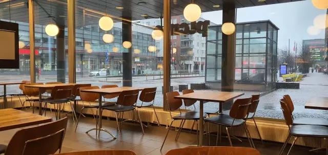 BookNoFees: مقهى – Picnic Ruoholahti – Helsinki – نزهة في Ruoholahti، الصورة 3