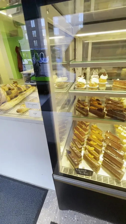 BookNoFees: مقهى – Le Jardin – Helsinki – Le Jardin، الصورة 3