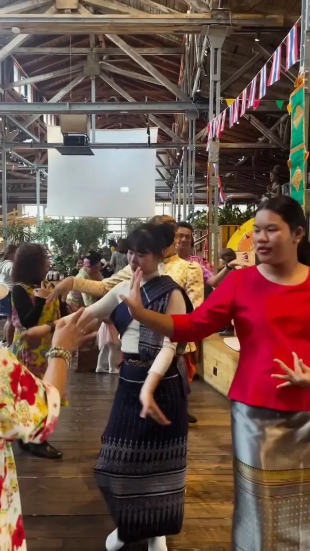 BookNoFees: بار وجبات خفيفة – Muang Thai Imbiss – Vienna – Muang Thai Imbiss، الصورة 3