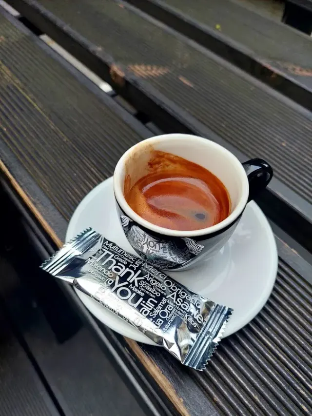 BookNoFees: مقهى – Kvart – Belgrade – ربع، الصورة 2