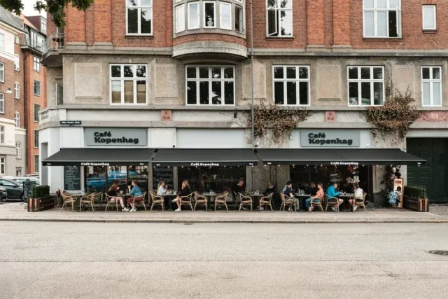 BookNoFees: مقهى – Café kopenhag – Copenhagen – Café kopenhag، الصورة 3