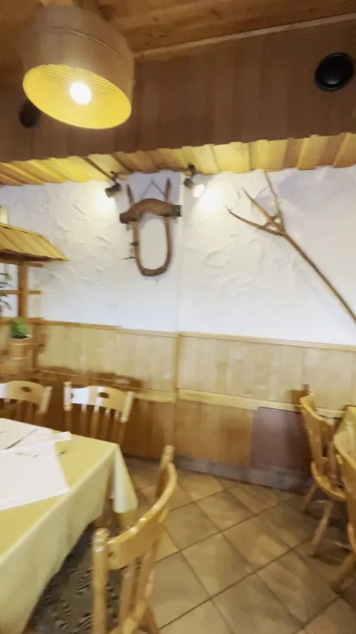 BookNoFees: مطعم – Penzion Kmečki Hram – Ljubljana – Penzion Kmečki Hram، الصورة 3
