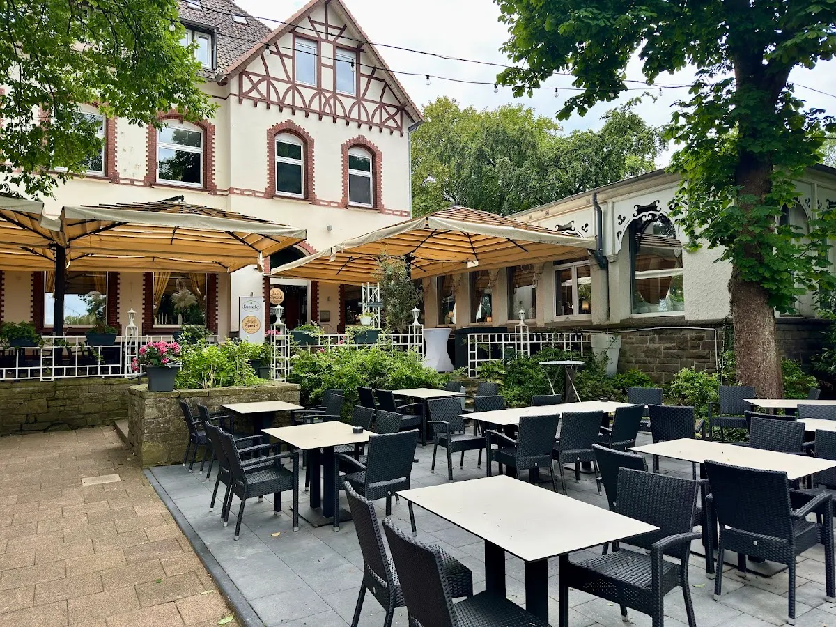BookNoFees: مطعم – Zwölf Apostel Schulenburg – Hattingen – زفولف أبوستل شولنبورغ، الصورة 1