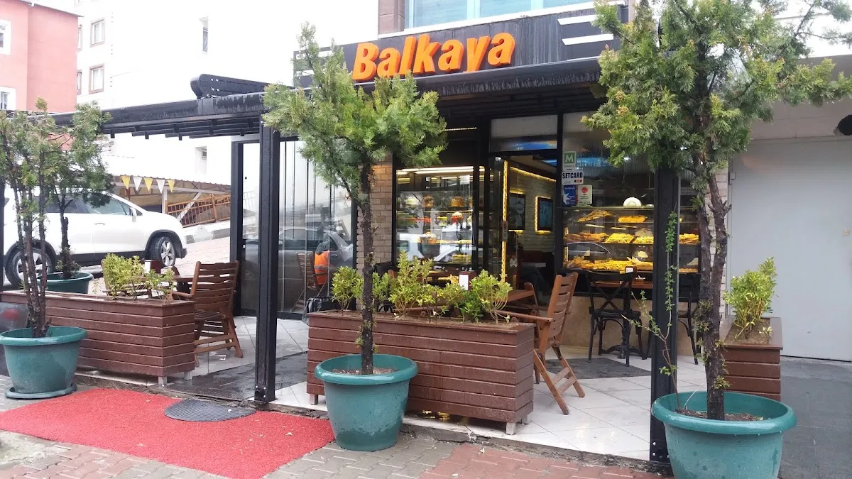 BookNoFees: مقهى – Balkaya Pastanesi Erol Usta – Istanbul – بالكايا باستانيسي إرول أستا، الصورة 1