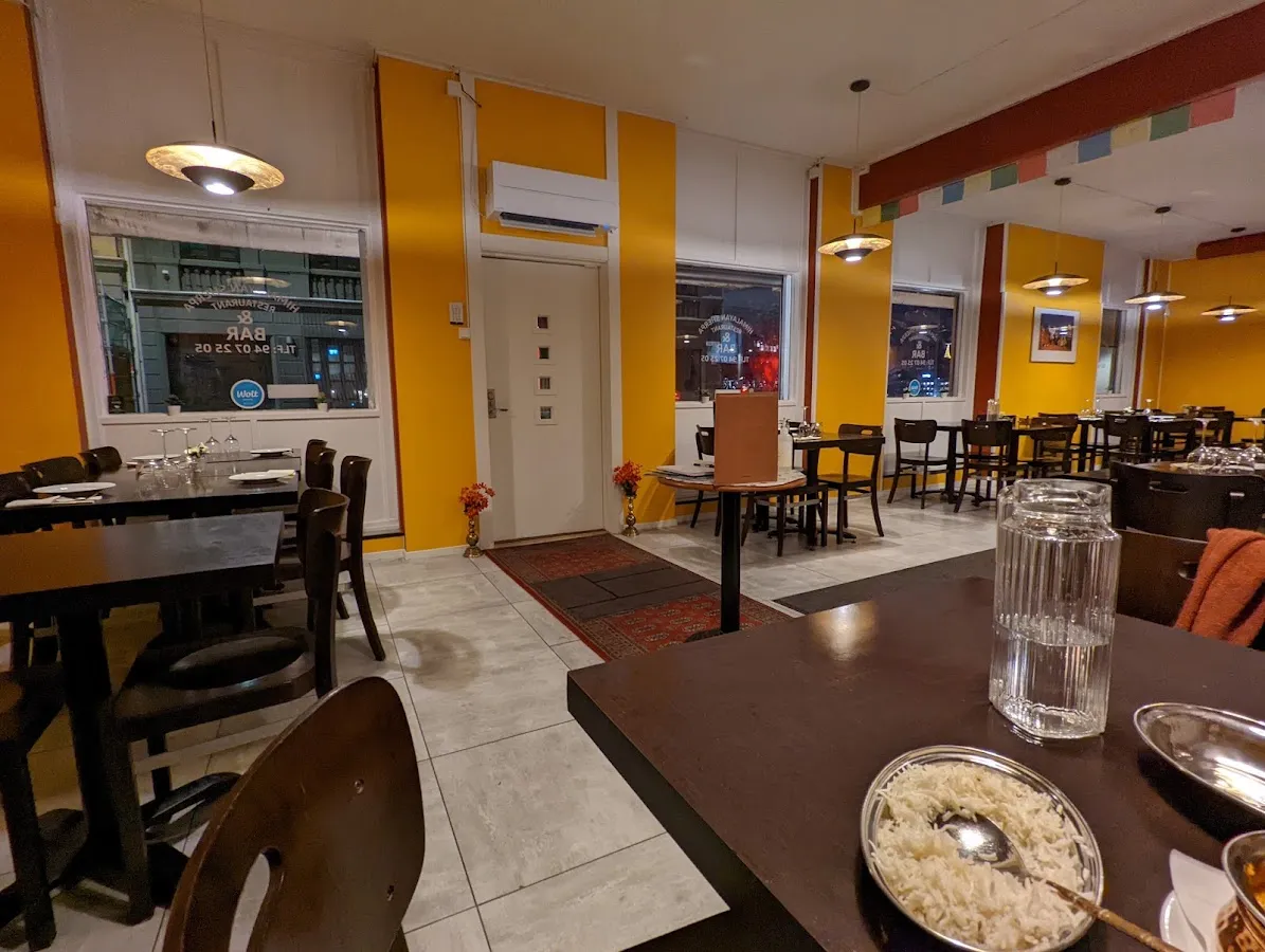 BookNoFees: مطعم – Himalayan Nepali Restaurant – Oslo – مطعم الهيمالايا النيبالي، الصورة 1