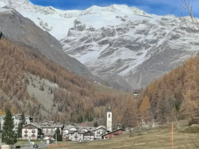 BookNoFees: منزل دافئ مع مدفأة وإطلالة جبلية – Gressoney-La-Trinité
