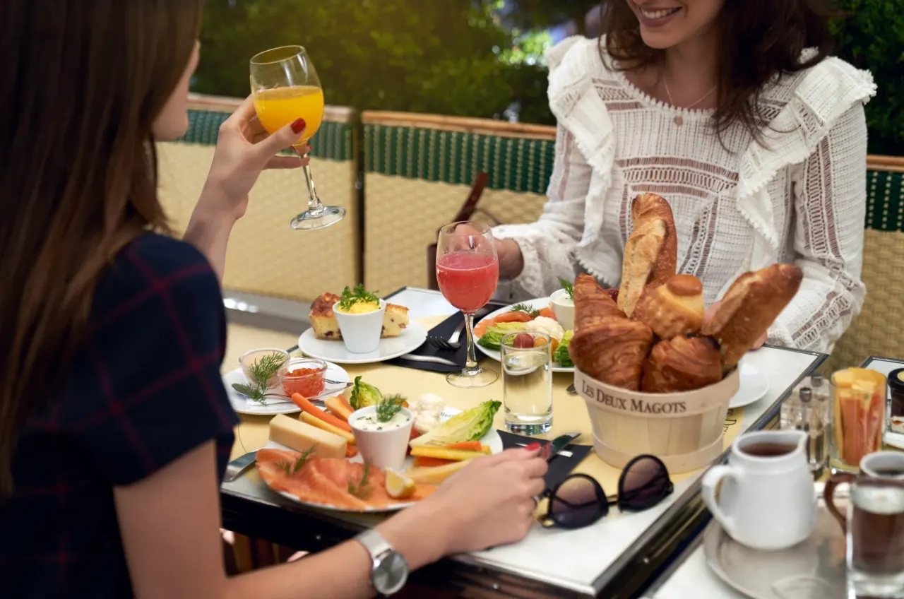 BookNoFees: مقهى – Les Deux Magots – Paris – Les Deux Magots، الصورة 1