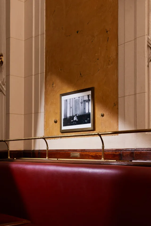 BookNoFees: مقهى – Les Deux Magots – Paris – Les Deux Magots، الصورة 2
