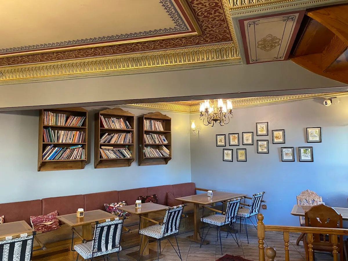 BookNoFees: مقهى – Aşiyan Books And Coffee – Istanbul – Aşiyan Books And Coffee، الصورة 1