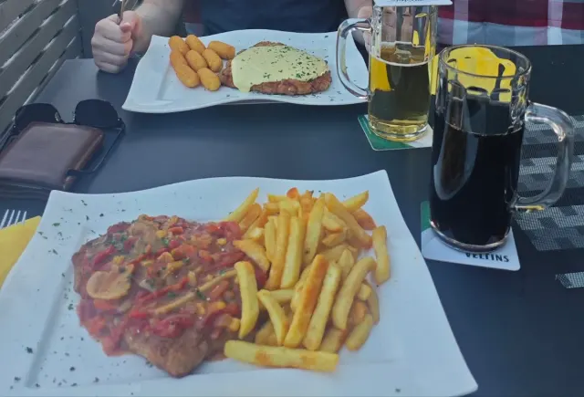 BookNoFees: مطعم – Dorfschänke Körner – Arnsberg-Bruchhausen – Dorfschänke Körner، الصورة 2