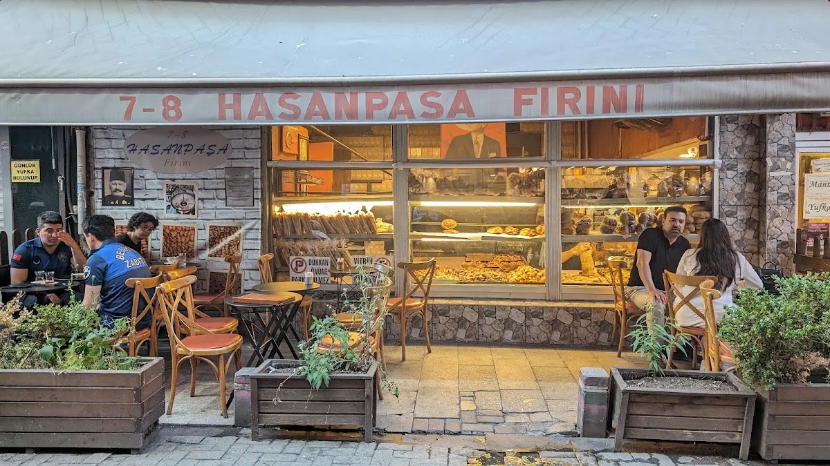 BookNoFees: مخبز – 7-8 Hasanpaşa Fırını – Istanbul – 7-8 حسن باشا فرين، الصورة 1