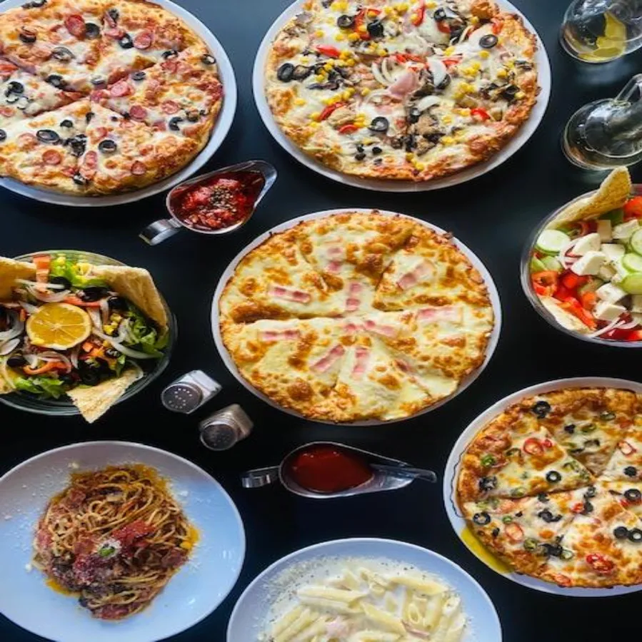 BookNoFees: بار وجبات خفيفة – Pizzeria Athos – Bucharest – Pizzeria Athos، الصورة 1