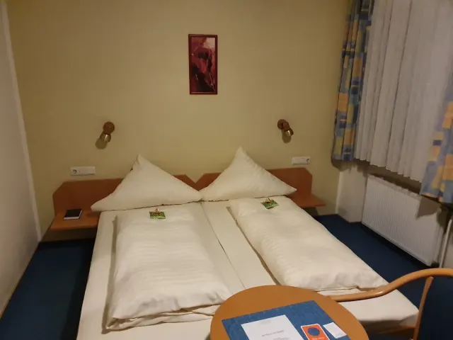 BookNoFees: مطعم – Landgasthof & Hotel Merje – Kreuztal – Landgasthof & Hotel Merje، الصورة 3