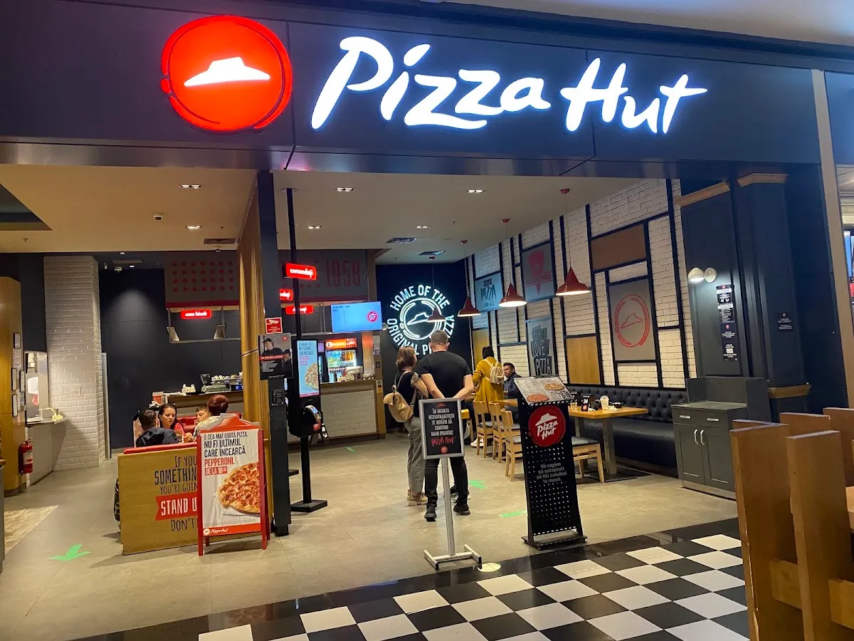 BookNoFees: مطعم – Pizza Hut – Bucharest – Pizza Hut، الصورة 1