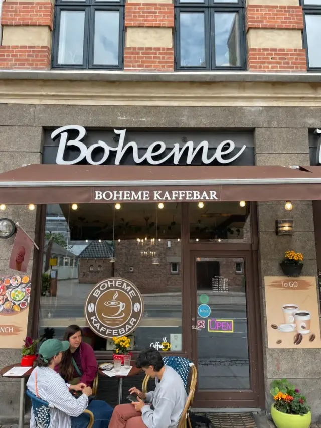 BookNoFees: مقهى – Boheme – Copenhagen – بوهيميا، الصورة 2