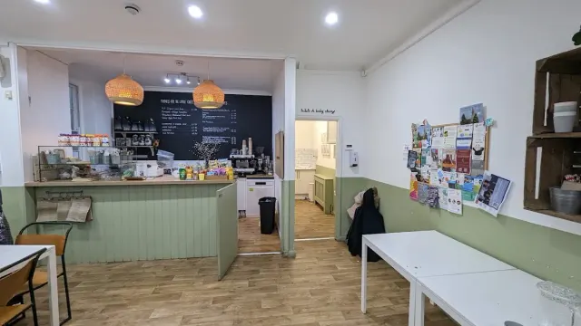 BookNoFees: Apple Tree Children’s Cafe, London