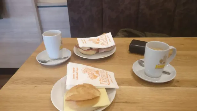 BookNoFees: مخبز – Bäcker Regina – Wenden – مخبز ريجينا، الصورة 2